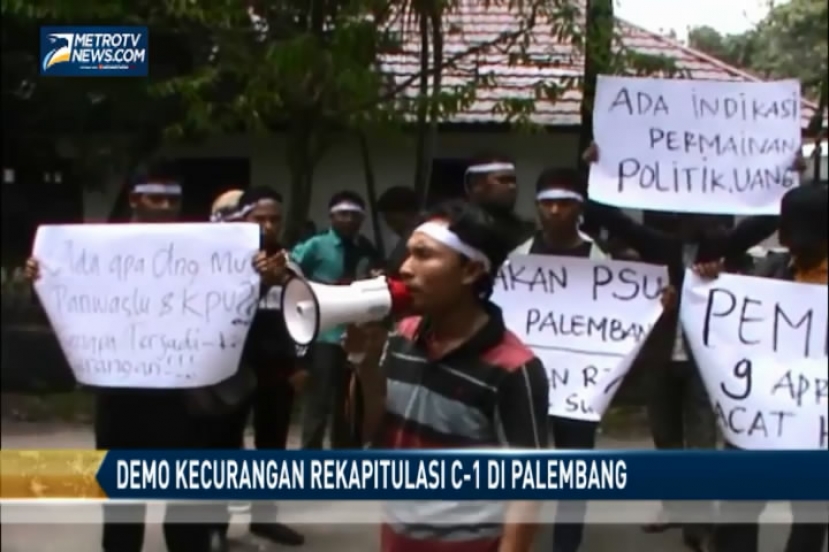 Demo Kecurangan Rekapitulasi C-1 di Palembang