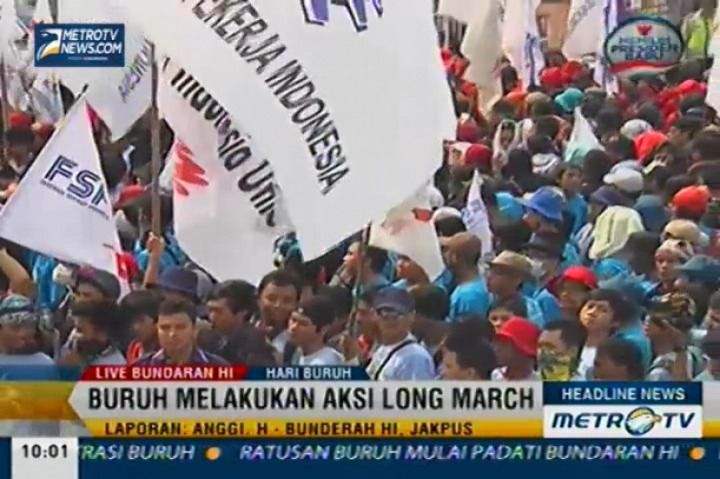 Ribuan Buruh Memadati Bundaran HI