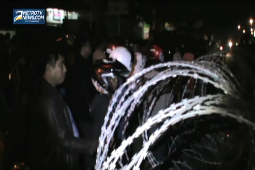 Tengah Malam, KPU Gowa Didatangi Pengunjuk Rasa