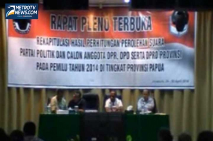 Polisi Amankan sajam saat Rapat Pleno KPU Papua
