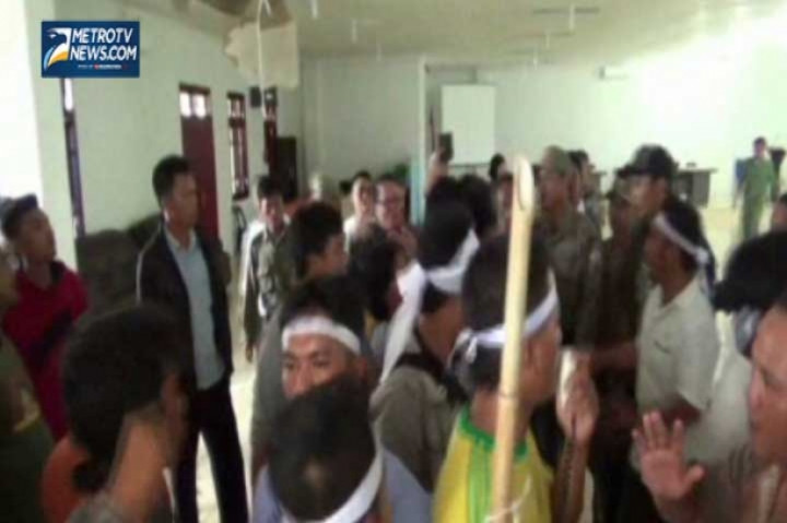 Mahasiswa Mengamuk di Kantor Bupati Nias Selatan