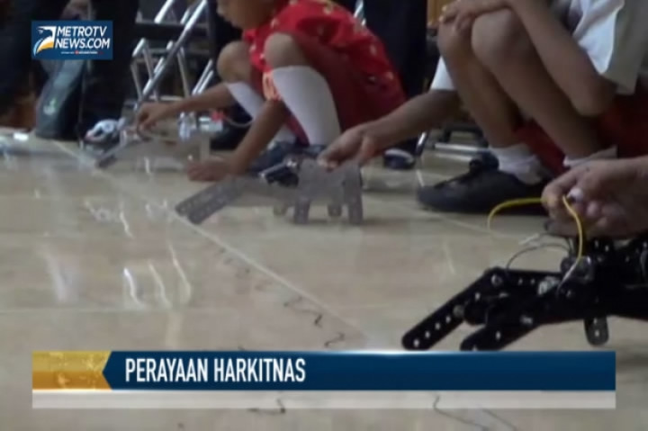 Rayakan Harkitnas, Siswa SD Ikuti Lomba Membuat Robot