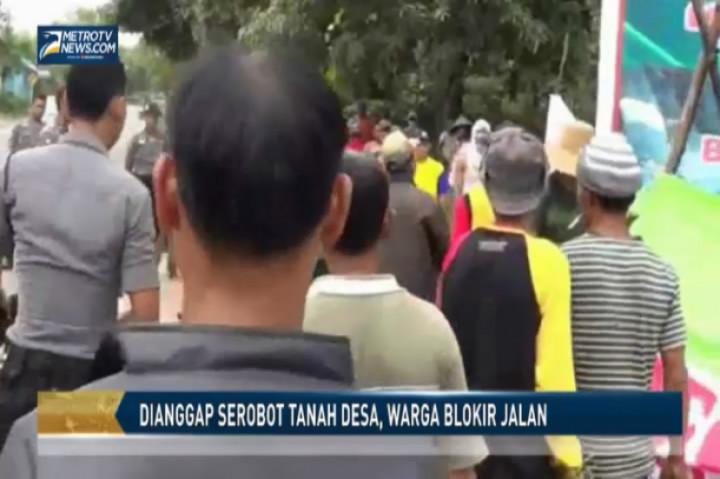 Dianggap Serobot Tanah Desa, Warga Blokir Jalan