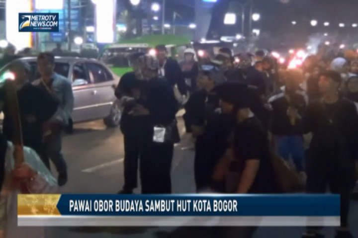 Pawai Obor Budaya Sambut HUT Kota Bogor 