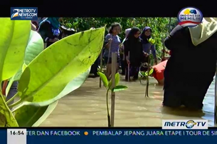 Tepi Pantai Kondang di Mata Sang Garuda (3)