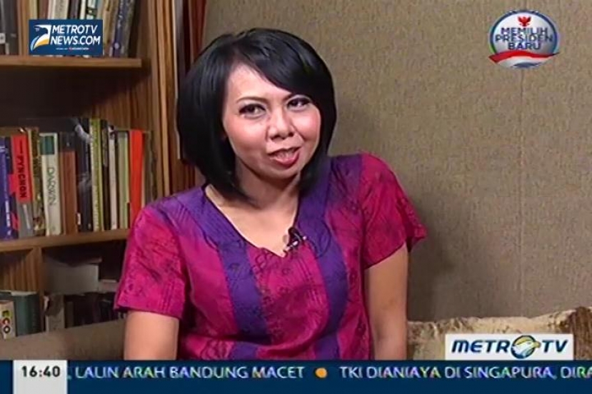 Tea Time with Desi Anwar : Menulis Dengan Hati (2)