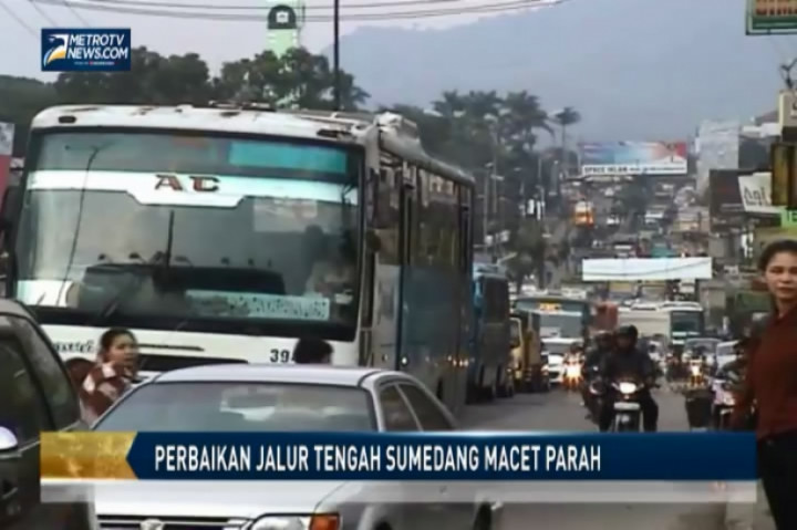 Perbaikan Jalur Tengah Sumedang Macet Parah