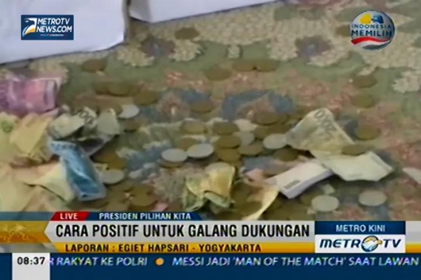 Warga Jateng Gelar Aksi Kemanusiaan Untuk Jokowi-JK 