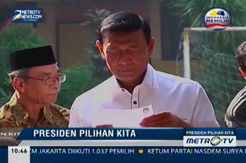 Wiranto Gunakan Hak Suara di TPS 09 Cipayung