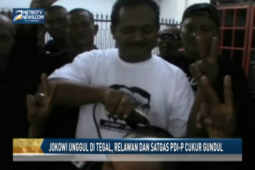Jokowi Unggul di Tegal, Relawan dan Satgas PDI-P Cukur Gundul