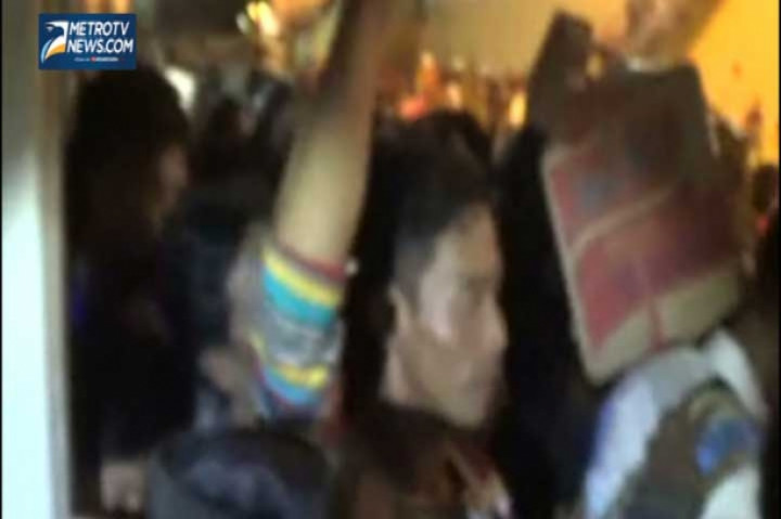 Ribuan Pemudik Padati Pelabuhan Makassar