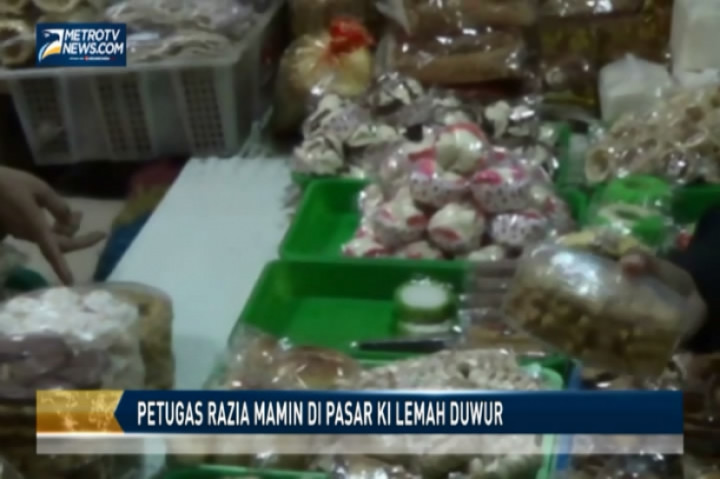 Petugas Razia Mamin di Pasar Ki Lemah Duwur