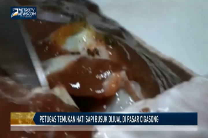 Petugas Temukan Hati Sapi Busuk Dijual di Pasar Cigasong