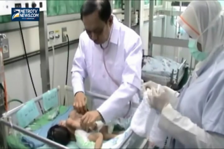 Dua Pasang Bayi Kembar Siam Ditinggal Orang Tuanya