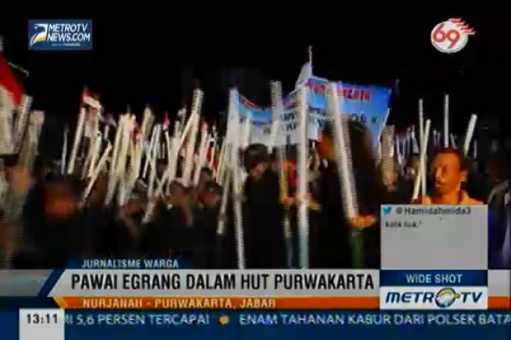 Pawai Egrang di HUT Purwakarta