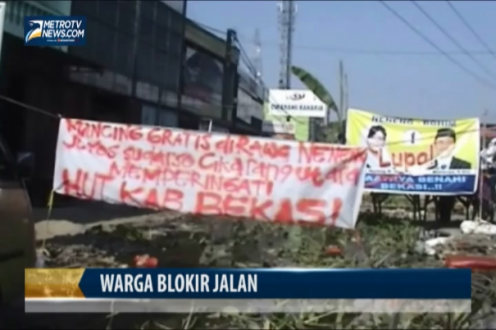 Kesal tak Kunjung Diperbaiki, Warga Blokir Jalan