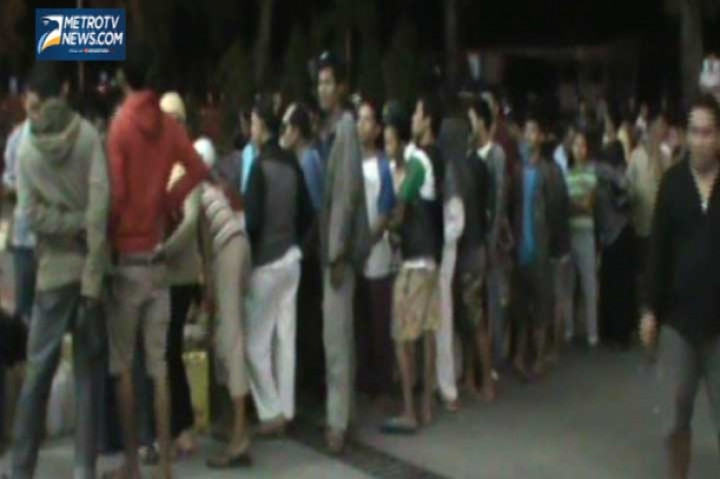 Antrean BBM di SPBU Padang