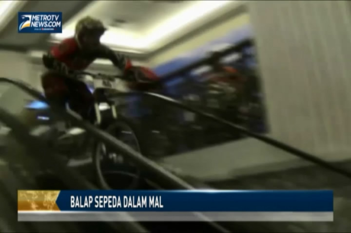 Balap Sepeda Dalam Mal