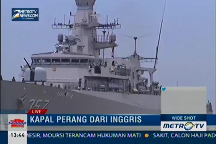 KRI Bung Tomo-357 Buatan Inggris Tiba di Pelabuhan Belawan 