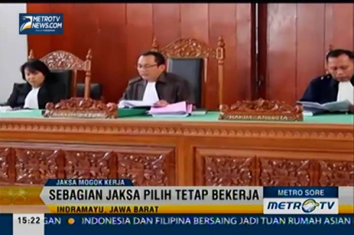 Jaksa di Indramayu Abaikan Ajakan Mogok Kerja