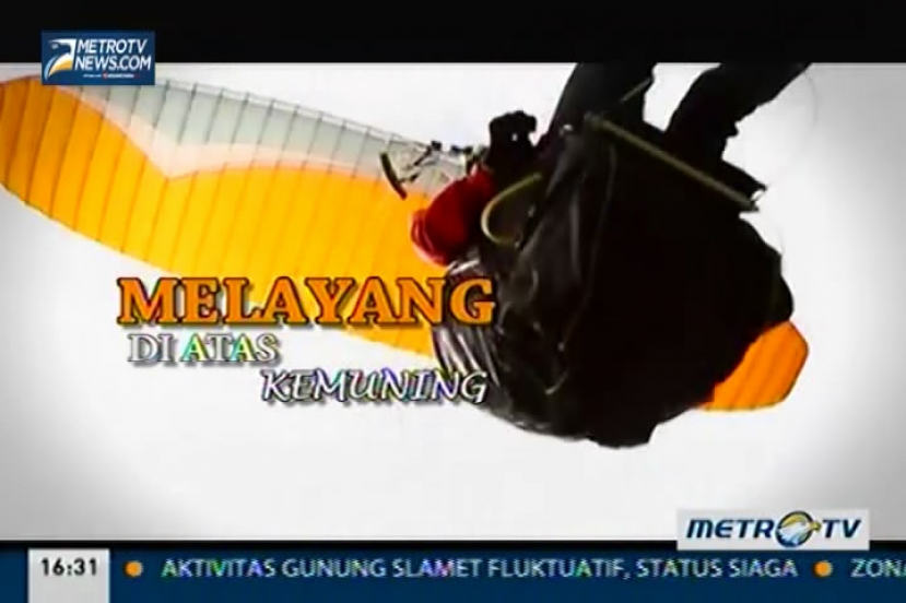 Melayang di Atas Kemuning (1)