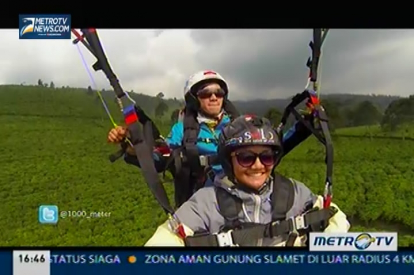 Melayang di Atas Kemuning (2)