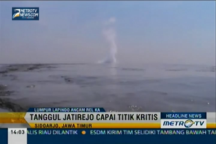 Lumpur Lapindo Meluber ke Arah Jalur Kereta