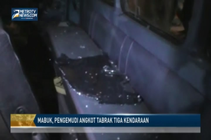 Mabuk, Pengemudi Angkot Tabrak Tiga Kendaraan