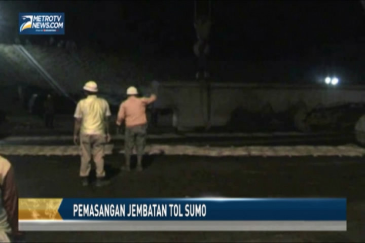 Jalur Utama Surabaya-Mojokerto Ditutup untuk Pemasangan Jembatan Tol Sumo