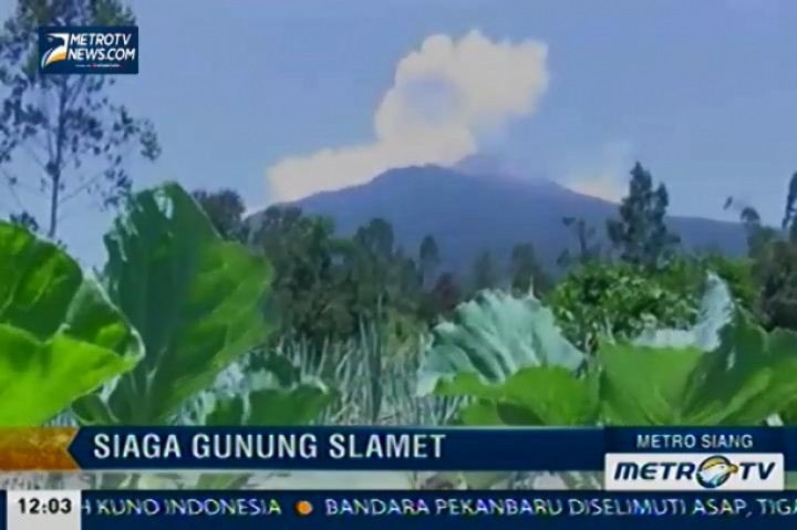 Kondisi Kawah di Puncak Gunung Slamet Masih Fluktuatif