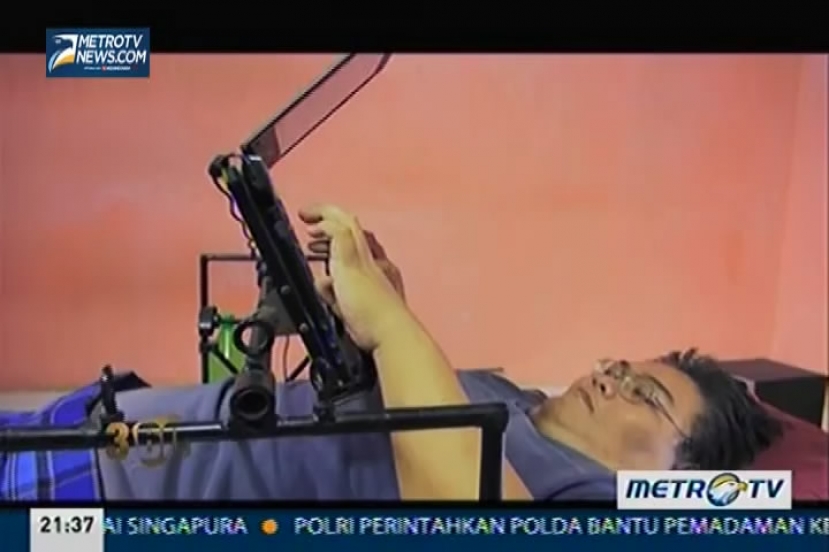 Pelintas Batas, Bekerja dalam Keterbatasan