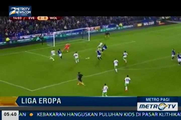 Everton Bantai Wolfsburg 4-1