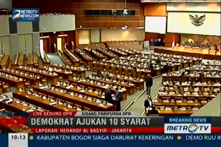 Ruang Rapat Paripurna Masih Terlihat Kosong