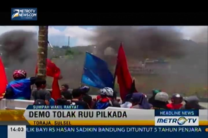 Demo Organisasi Pemuda Toraja Tolak UU Pilkada