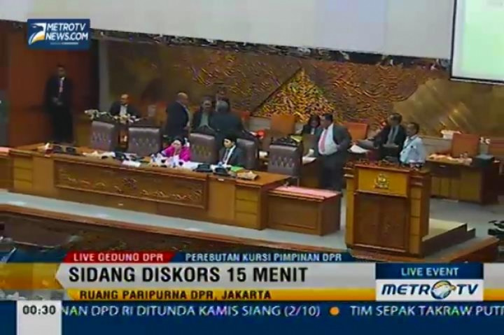 Sidang Kembali Diskors, Baru Tujuh Fraksi yang Sampaikan Pandangan