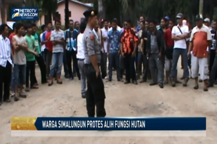 Warga Simalungun Protes Alih Fungsi Hutan Register