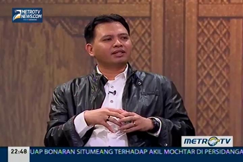Sentilan Sentilun: Politik Panggung Sandiwara (2)