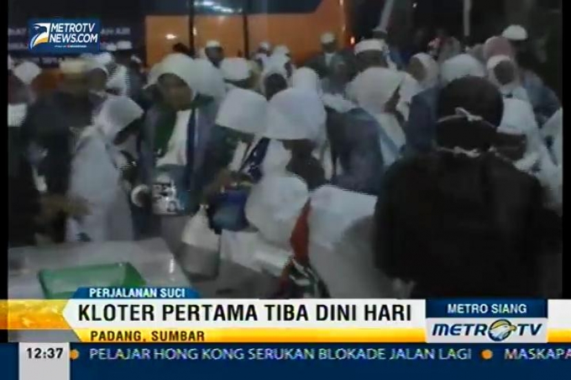 Kloter Pertama Embarkasi Padang Tiba Dini Hari