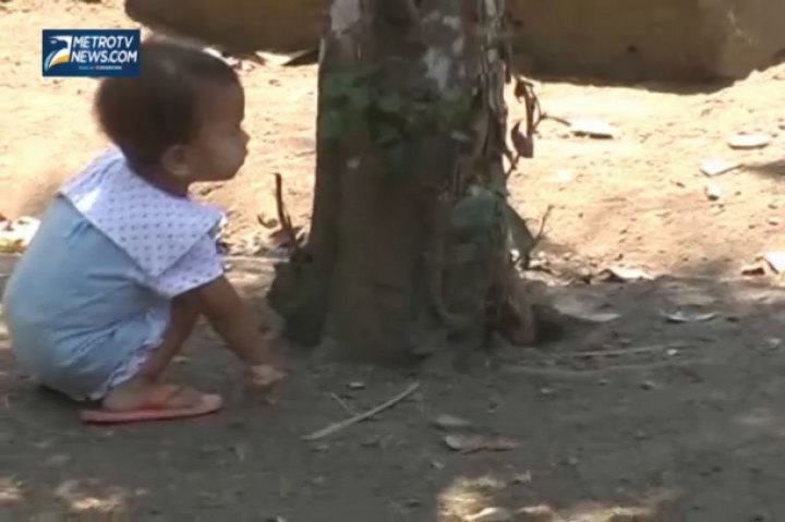 Bocah Dua Tahun Gemar Makan Tanah dan Pasir 