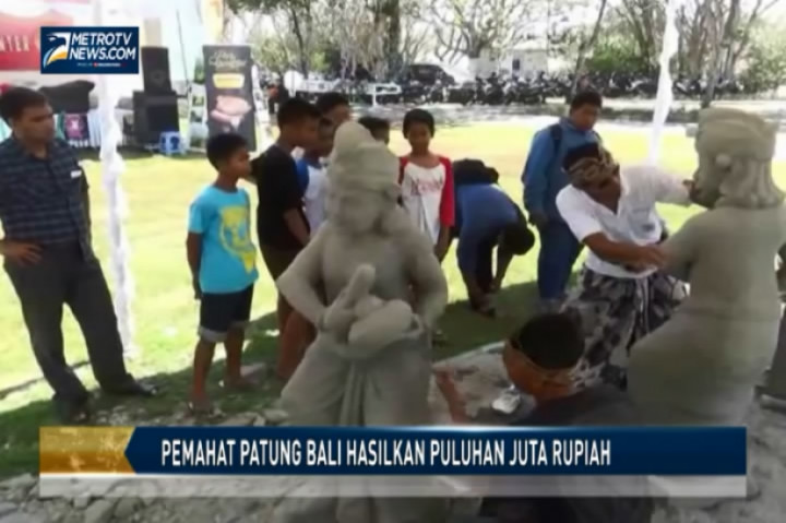 Pemahat Patung Bali Hasilkan Puluhan Juta Rupiah 