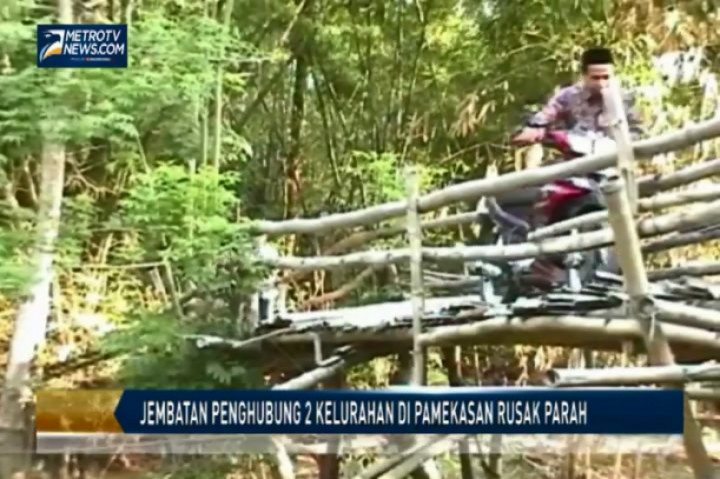 Jembatan Penghubung 2 Kelurahan di Pamekasan Rusak Parah  