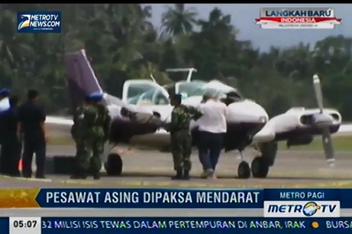Sebuah Pesawat Asing Dipaksa Mendarat di Bandara Sam Ratulangi Manado
