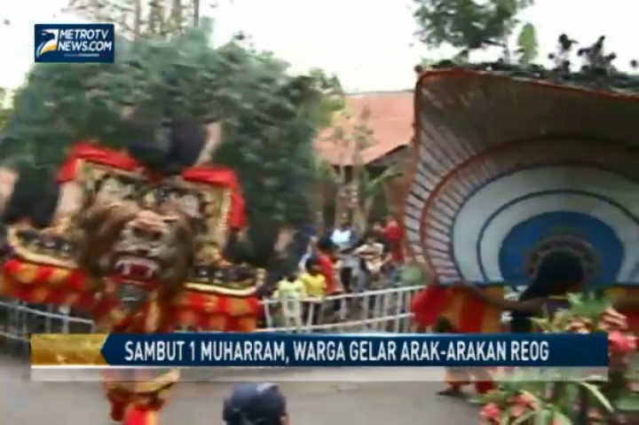 Sambut Satu Muharram, Warga Gelar Arak-arakan Reog