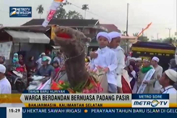 Warga Banjarmasin Berdandan Bernuansa Padang Pasir