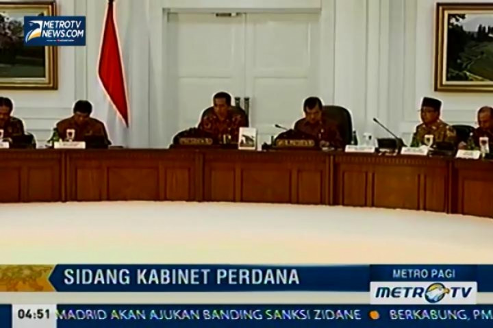 Presiden Joko Widodo Gelar Sidang Kabinet Perdana