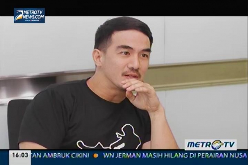 Joe and Action Movie (1)