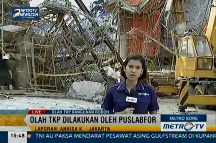 Olah TKP Jembatan Roboh di TIM