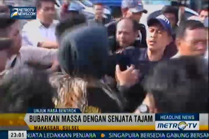 Aksi Unjuk Rasa Mahasiswa di Makassar Berakhir Ricuh