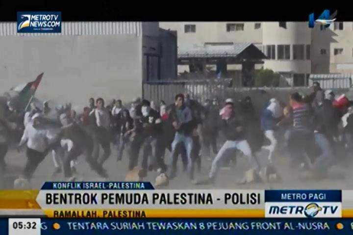 Bentrok Antara Polisi Israel dengan Pemuda Palestina di Kamp Ofer