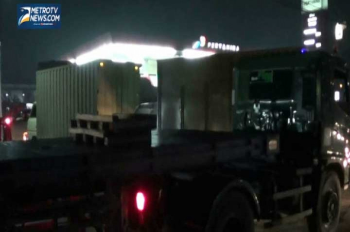 Antrian SPBU Tangerang Mencapai Dua Kilometer